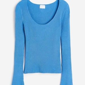 Bright Blue Long Sleeve Scoop Neck Rib-knit Top with sleeve slit at cuffs